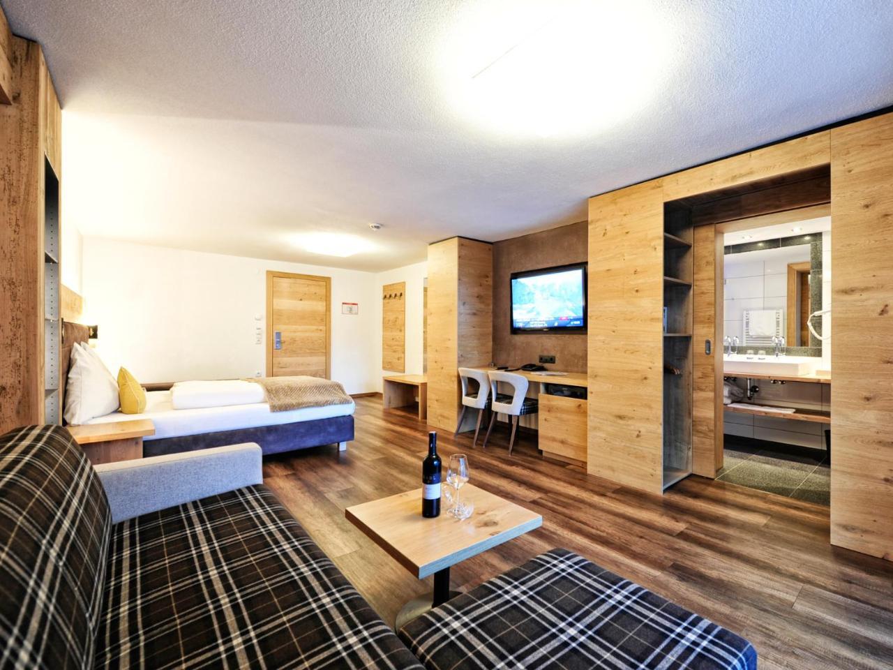 Hotel Ferienglueck Ишгль Экстерьер фото